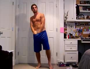 Hot man jerking off on cam - ThisVid.com