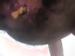Hairy Arab taking a shit ( Saudi Arabian)