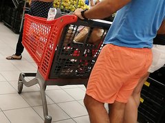 Culito en el super