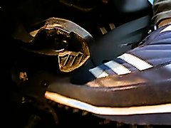 ADIDAS ALASKA AT THE GAS