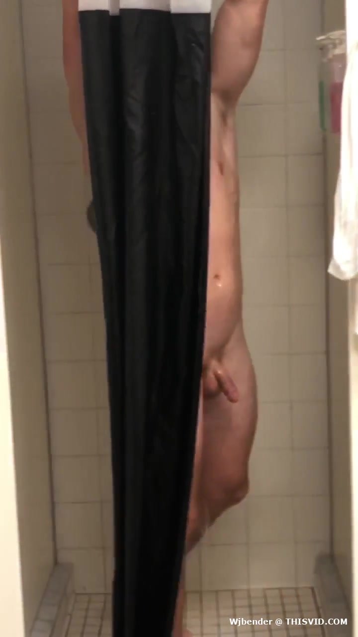 Shower spy #6 - ThisVid.com