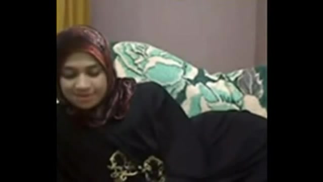 Arab girl masturbating on webcam image
