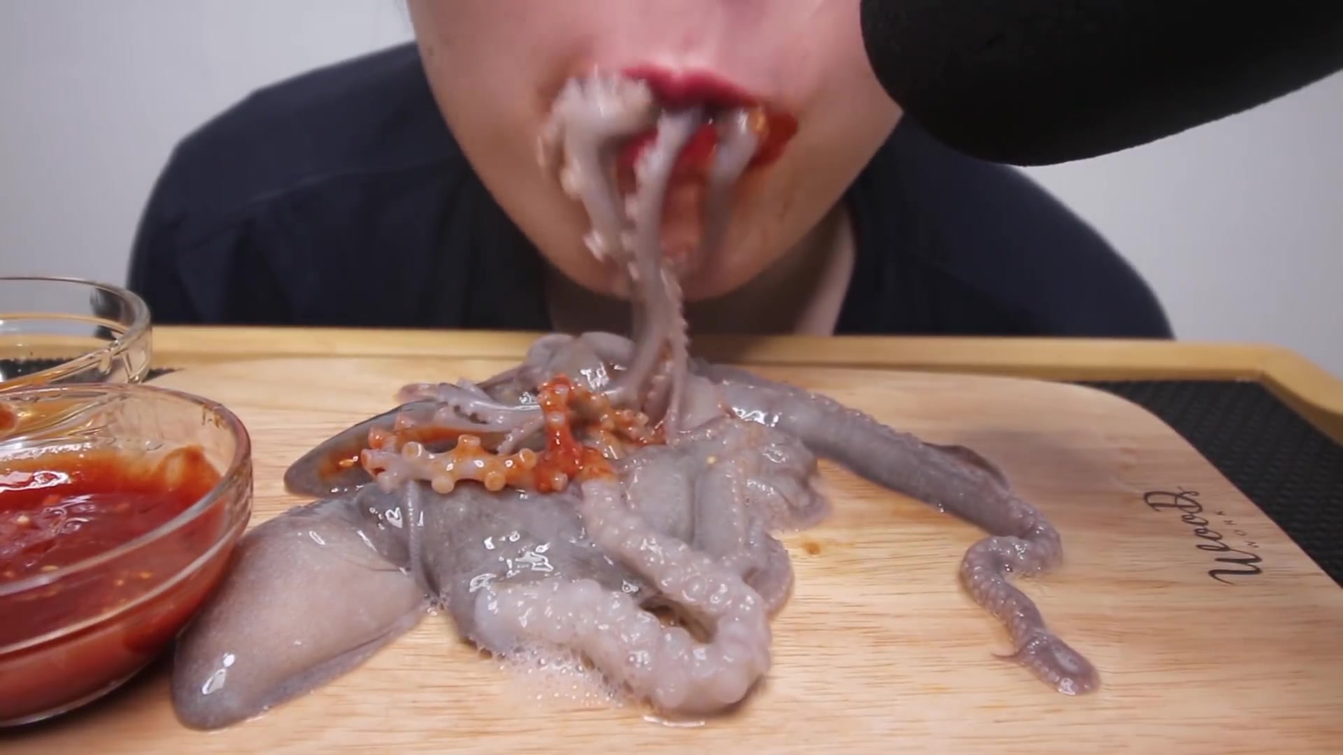 Live octopus porn
