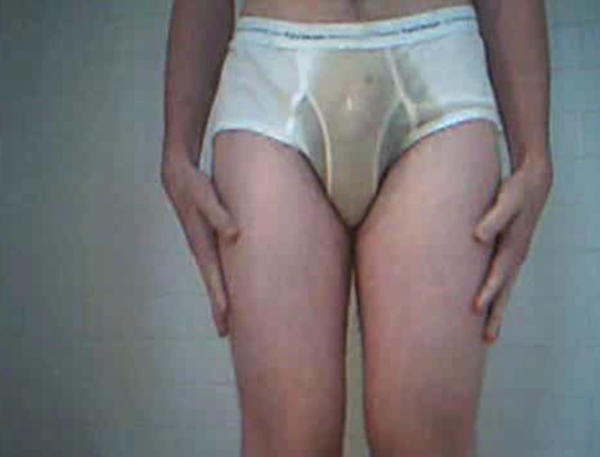 Twink wets and messes his undies