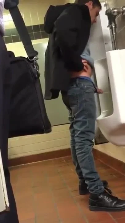 Video Of Men Pissing