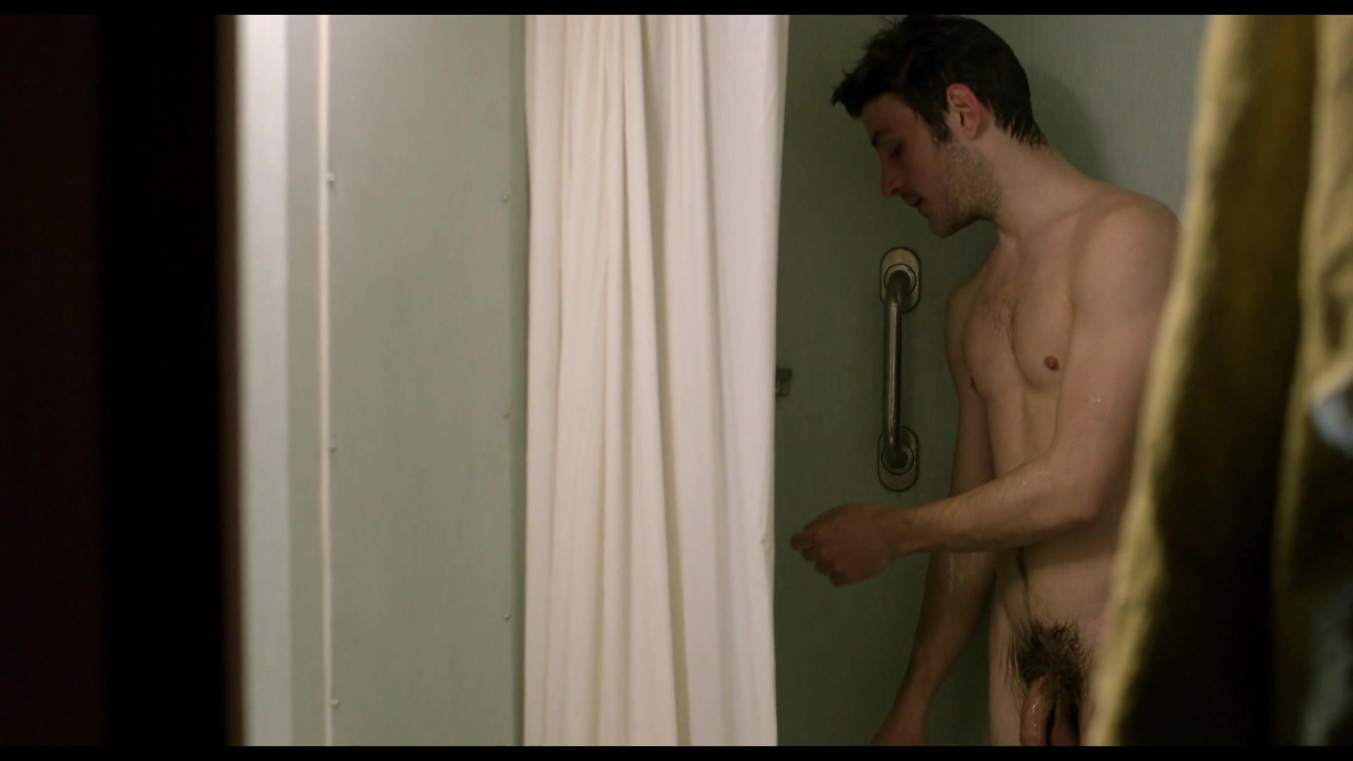 Naked shower in movie - ThisVid.com