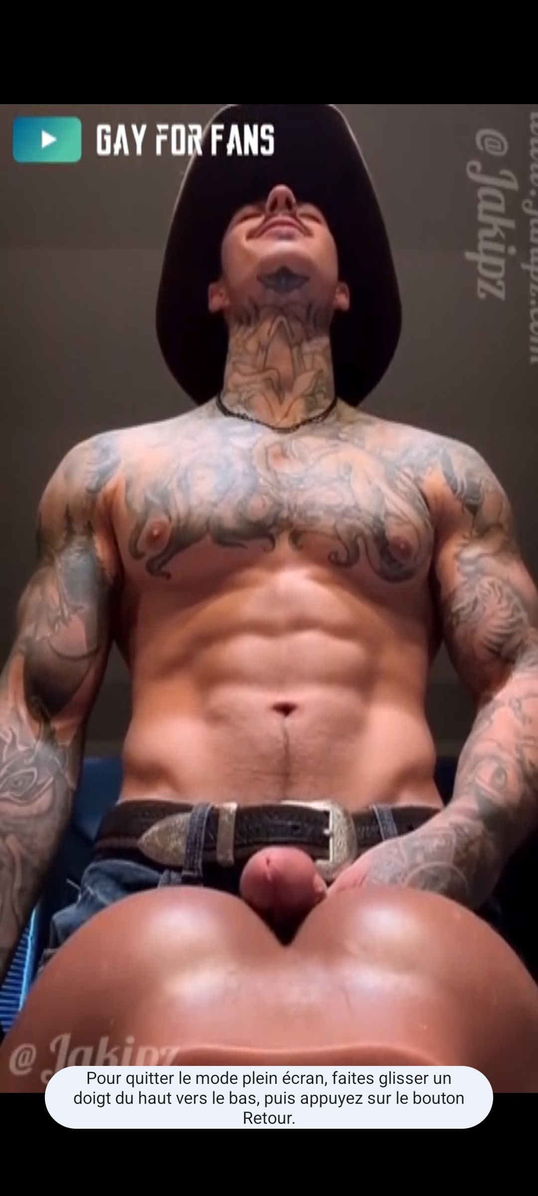 Cow-boy sexy très excitée avec son jouet - ThisVid.com em inglês