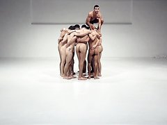 NUDE PERFORMANCE IN ART SHOW 3