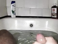 Me wanking in the tub