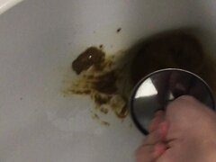 (ABSOLUTELY DISGUSTING) trying to unclog my messy toilet after big shit