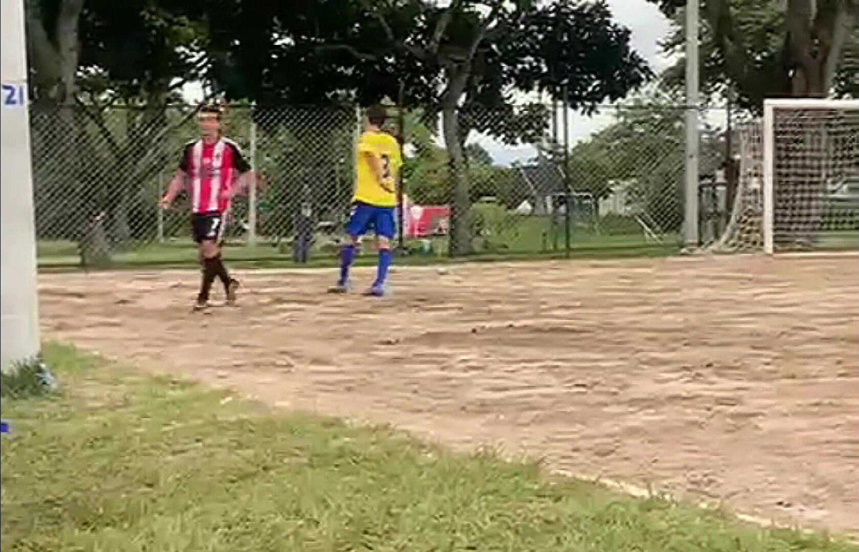 Watching my sex slave Joao play football - ThisVid.com Türkçe