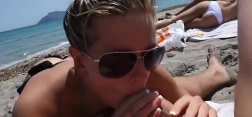 Milf sucking dick at the beach - blowjob porn at ThisVid tube