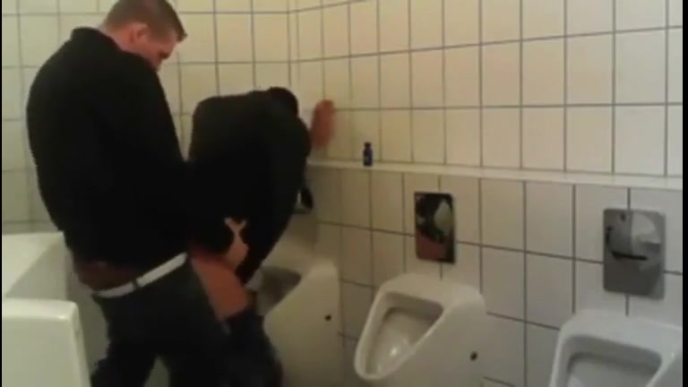 Public restroom hookup fuck - ThisVid.com