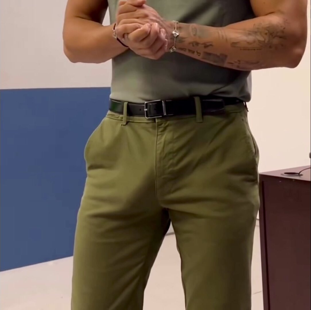 Bulge 561 - ThisVid.com