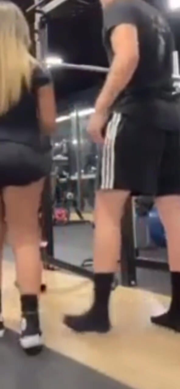 Friends dare brother to smell sisters butthole at gym ThisVid com 