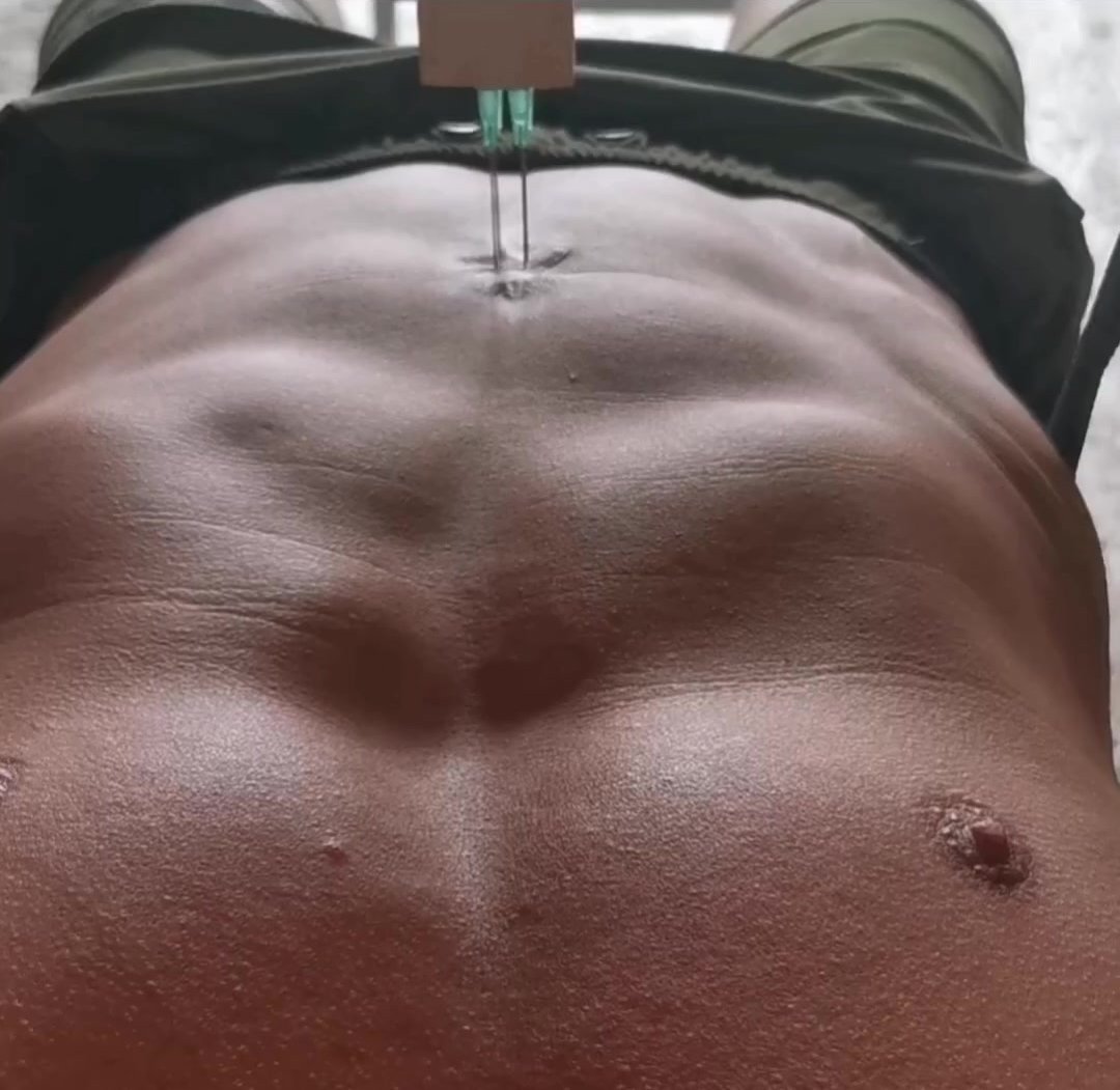 Navel stab - video 58 - ThisVid.com 中文