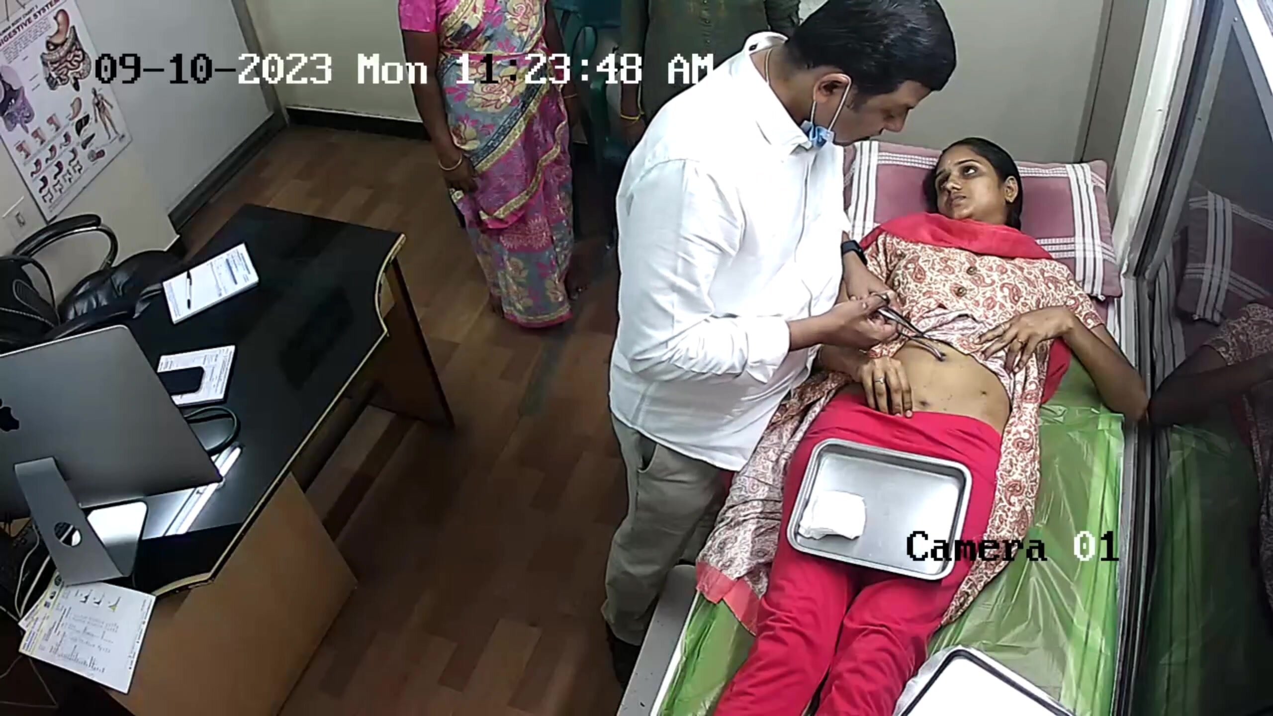 Desi hospital leaked cctv 1 - ThisVid.com