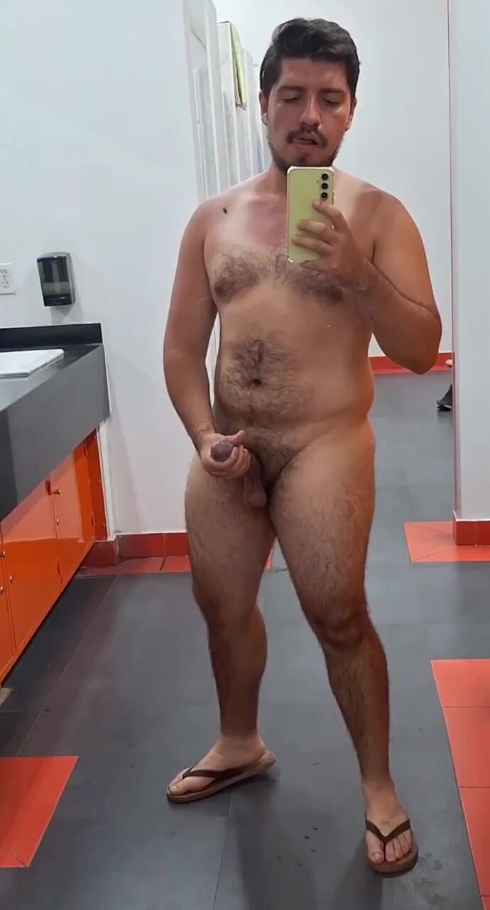 Gym showers - video 12 - ThisVid.com