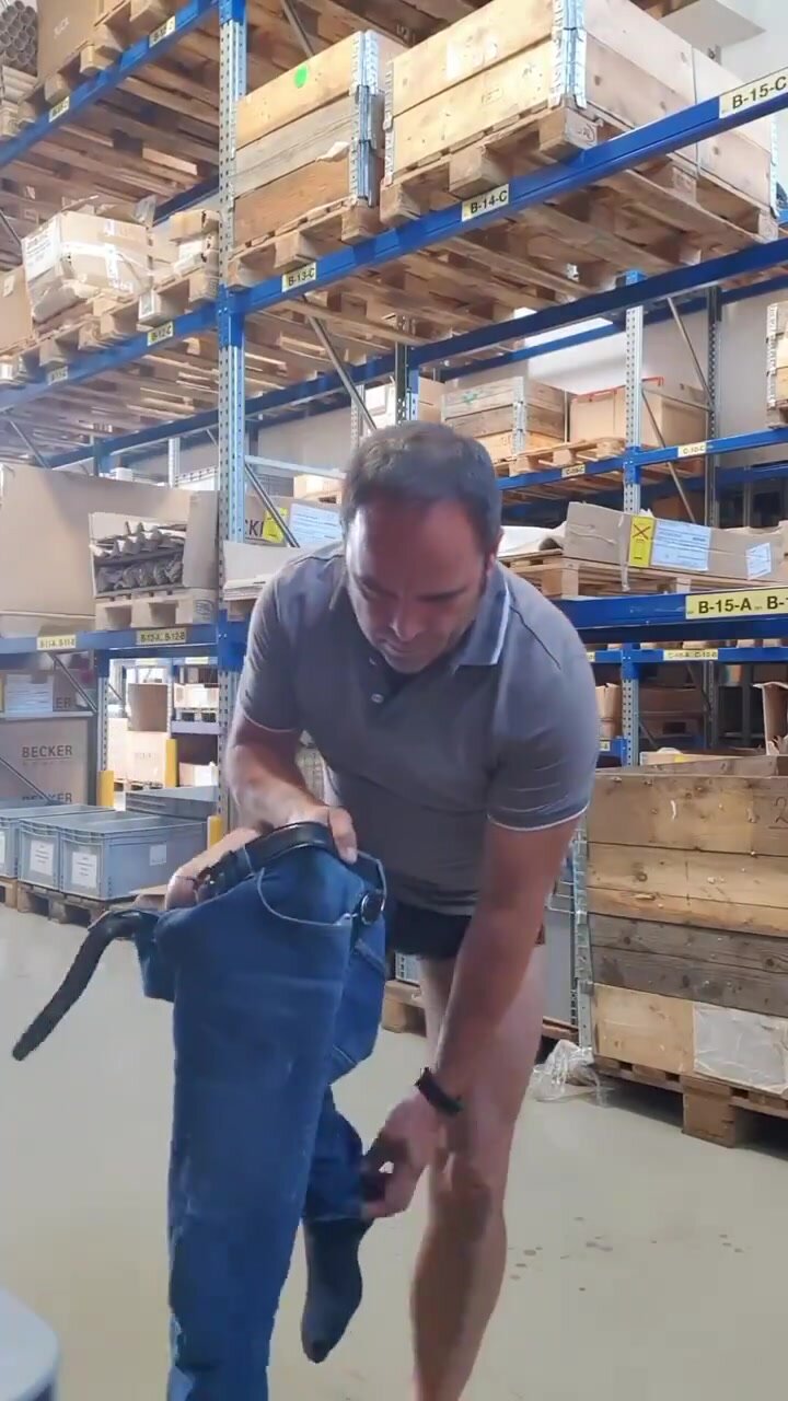 Dad Walks around Nude at warehouse job - ThisVid.com