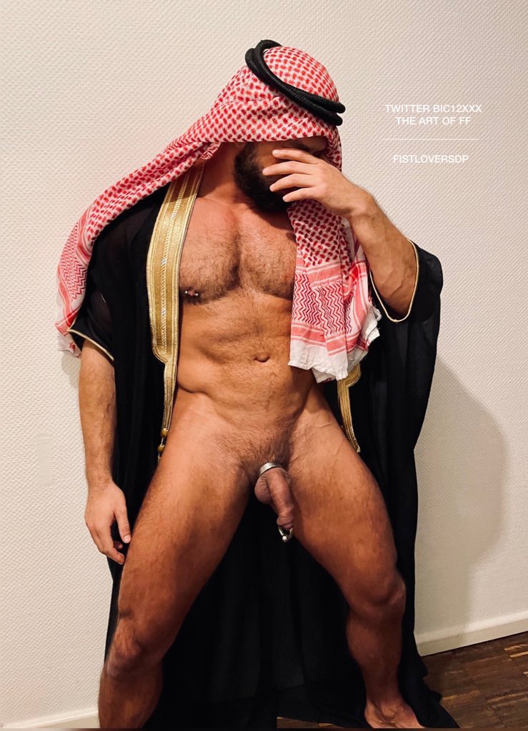 Arab Fisting - Arab gets his bussy fisted - ThisVid.com