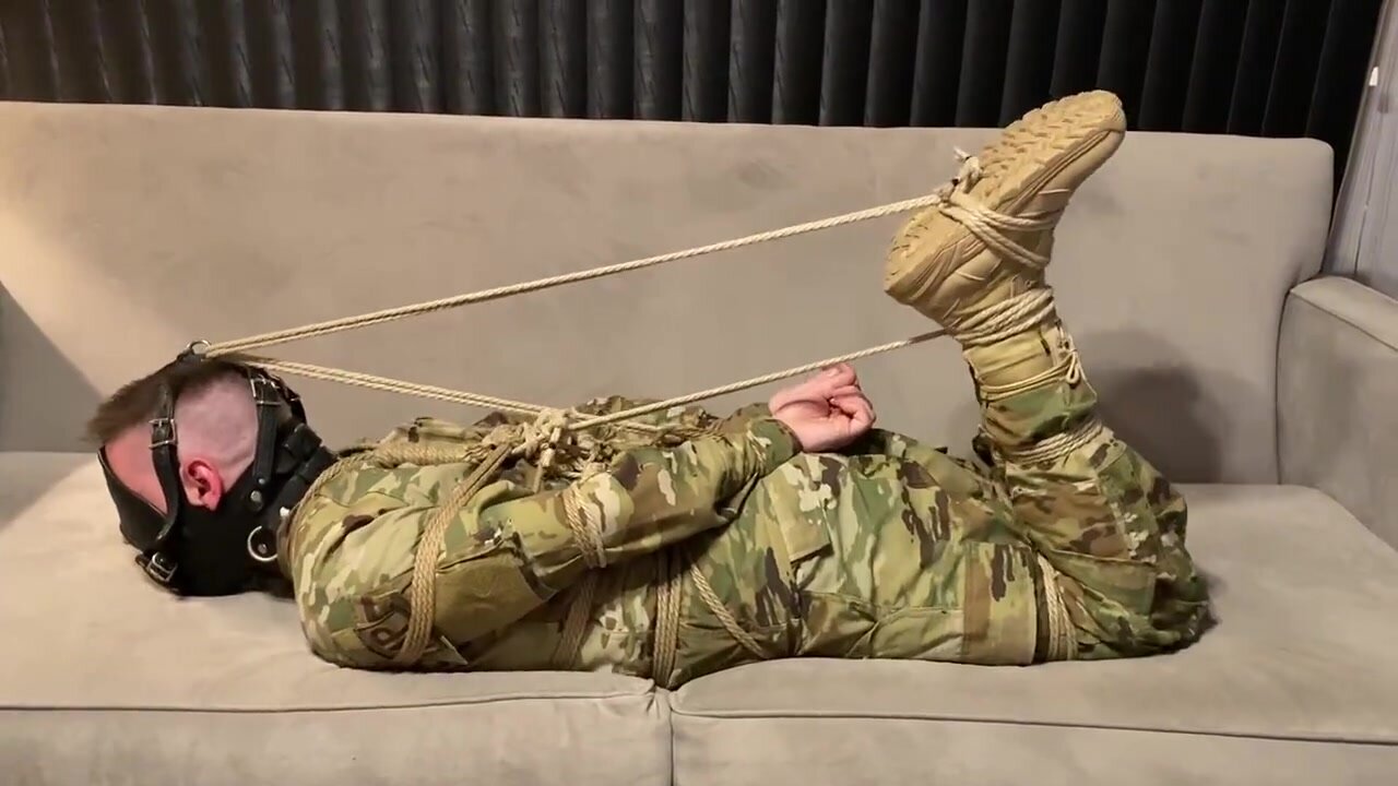 1940s Military Bondage Porn - Hogtied soldier: - ThisVid.com TÃ¼rkÃ§e