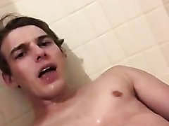 HOT BOY LIKE TO DRINKING PISS