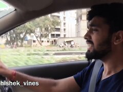 An Indian gotta pee in the traffic (Comedy skit)
