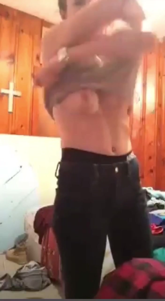 Accidental nipple slip videos