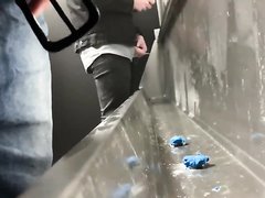Guy pisses