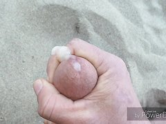 wank on beach