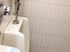 HOT GUYS PISSING AT URIAL 67