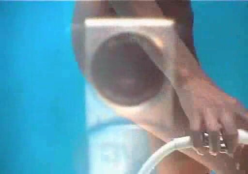 Beach cabin pee - video 2 - ThisVid.com