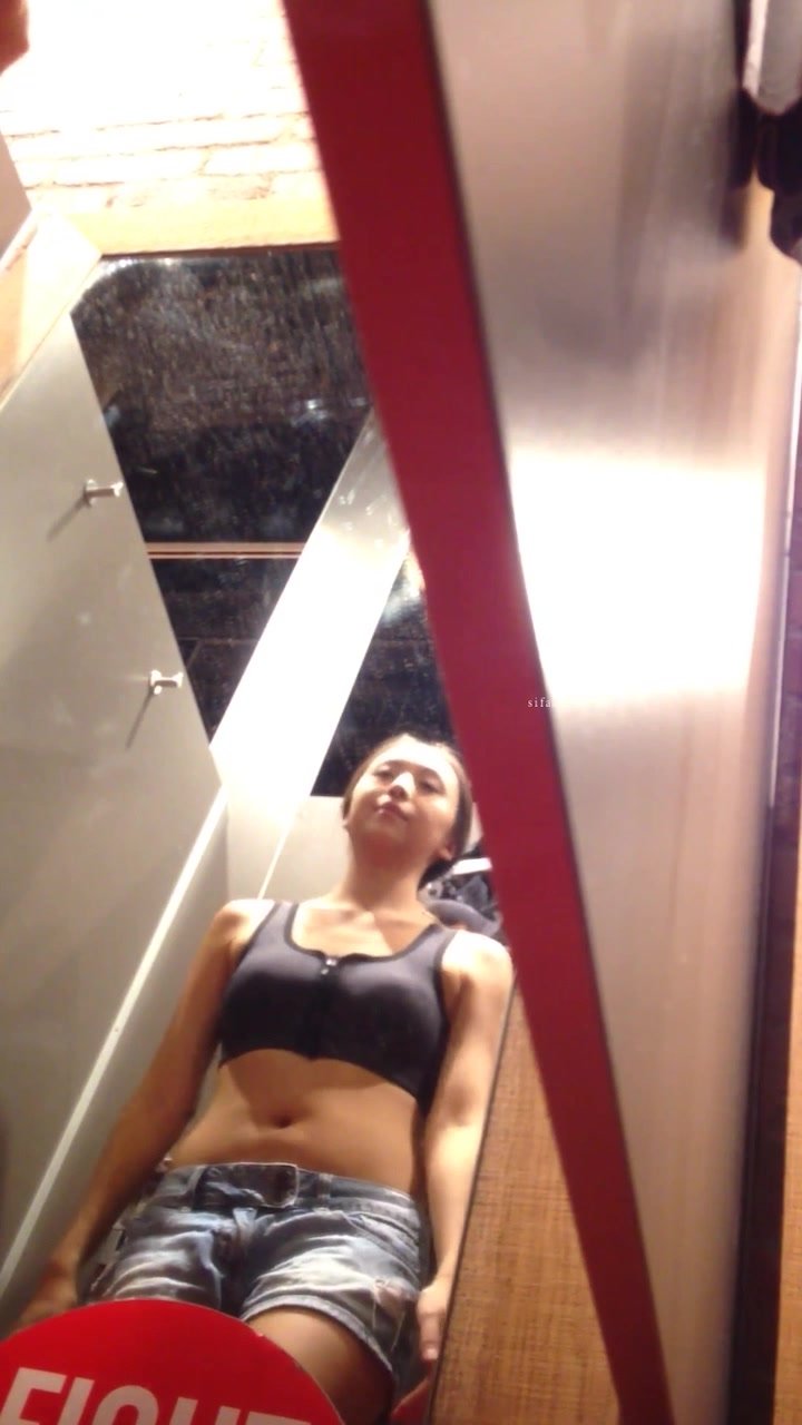 SG Changing Room Voyeur - 9 - ThisVid.com