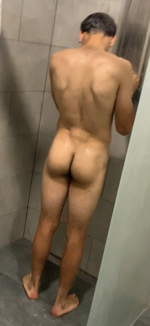 Hot boy shower spy - ThisVid.com