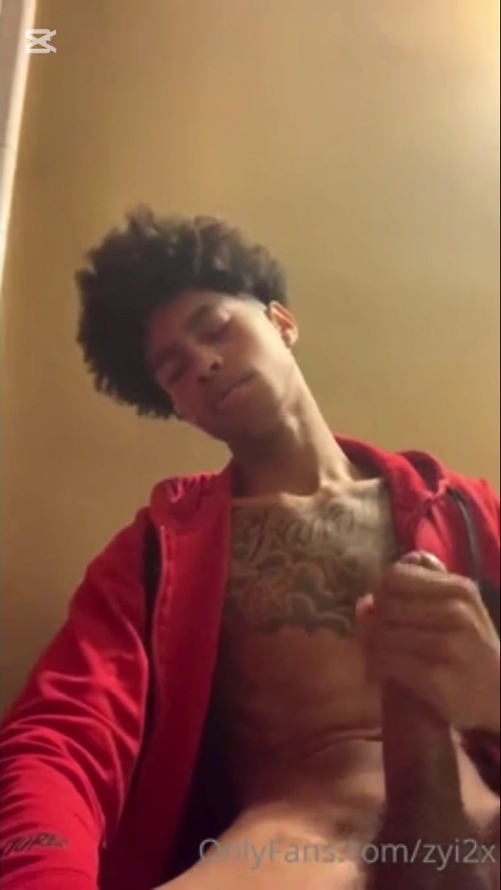 Zaywoah jerking off compilation - ThisVid.com