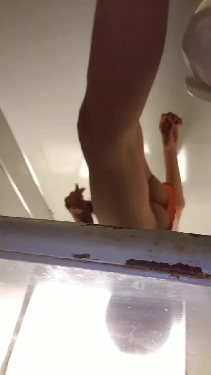 Toilet wank 7 spy - ThisVid.com