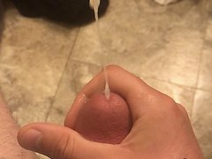 peeing and cumming