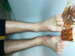 Twink pissing and spitting over food and smash it