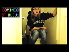 sexy toilet pooping