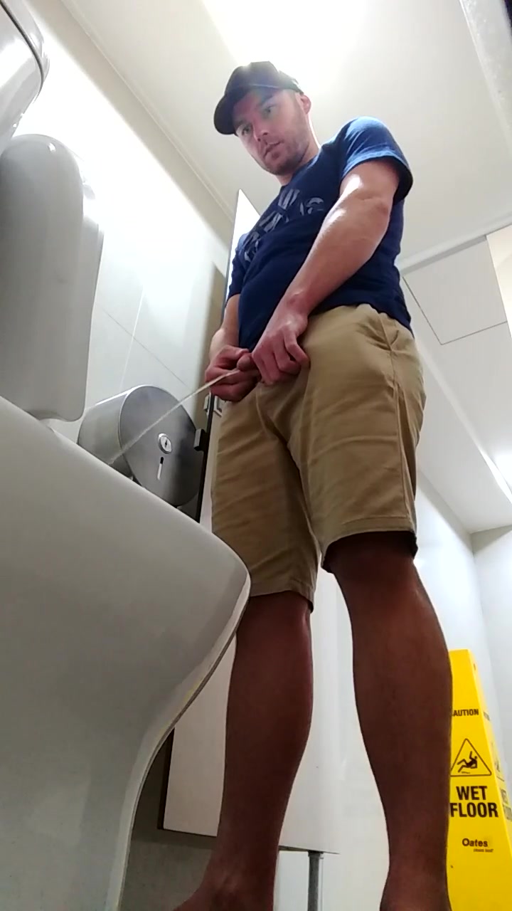 PISS SPY 130- Hot guy having quick piss pic pic