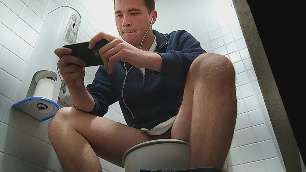 Guys Pooping Videos