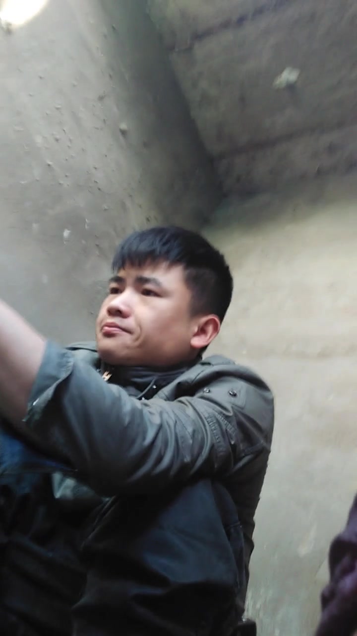 YOUNG BOY SHITTING IN HTE HOLE 2 - ThisVid.com