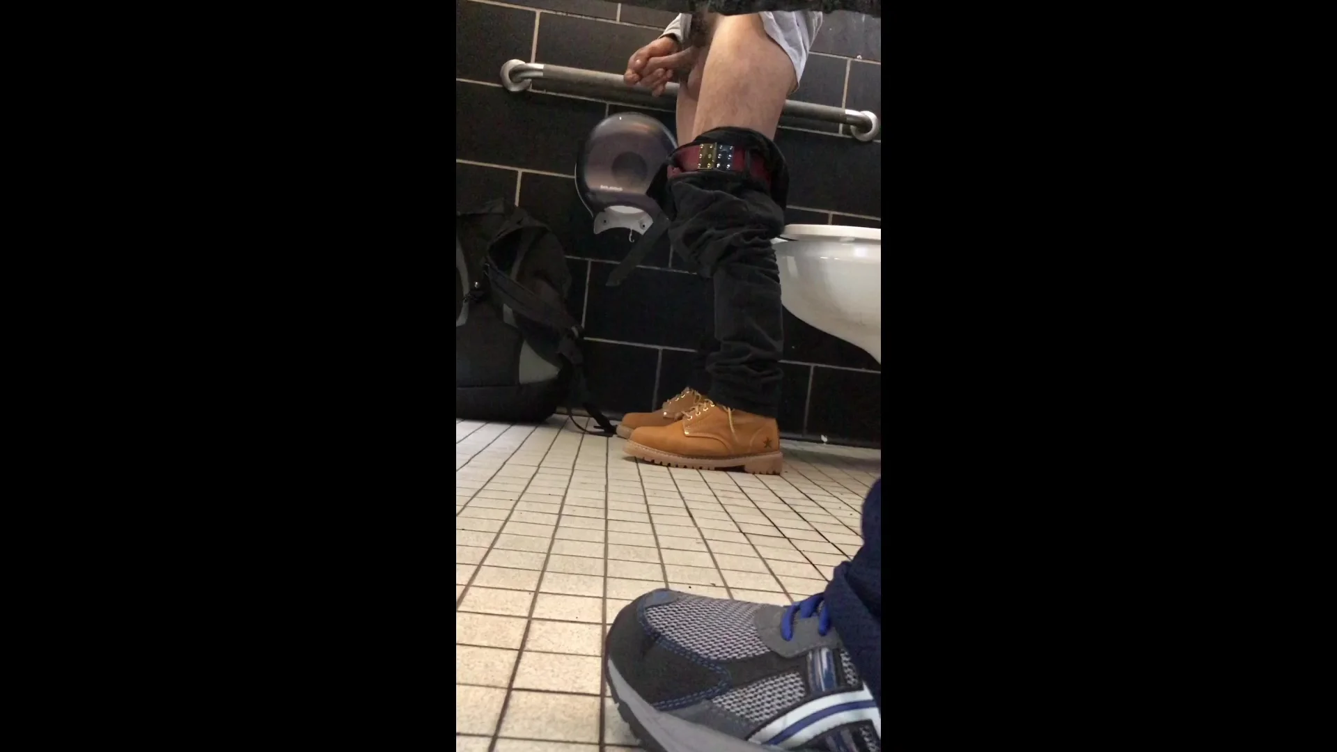 Jerking Off Voyeur - Caught a Guy Jacking Off in the next Bathroom Stall - male ...