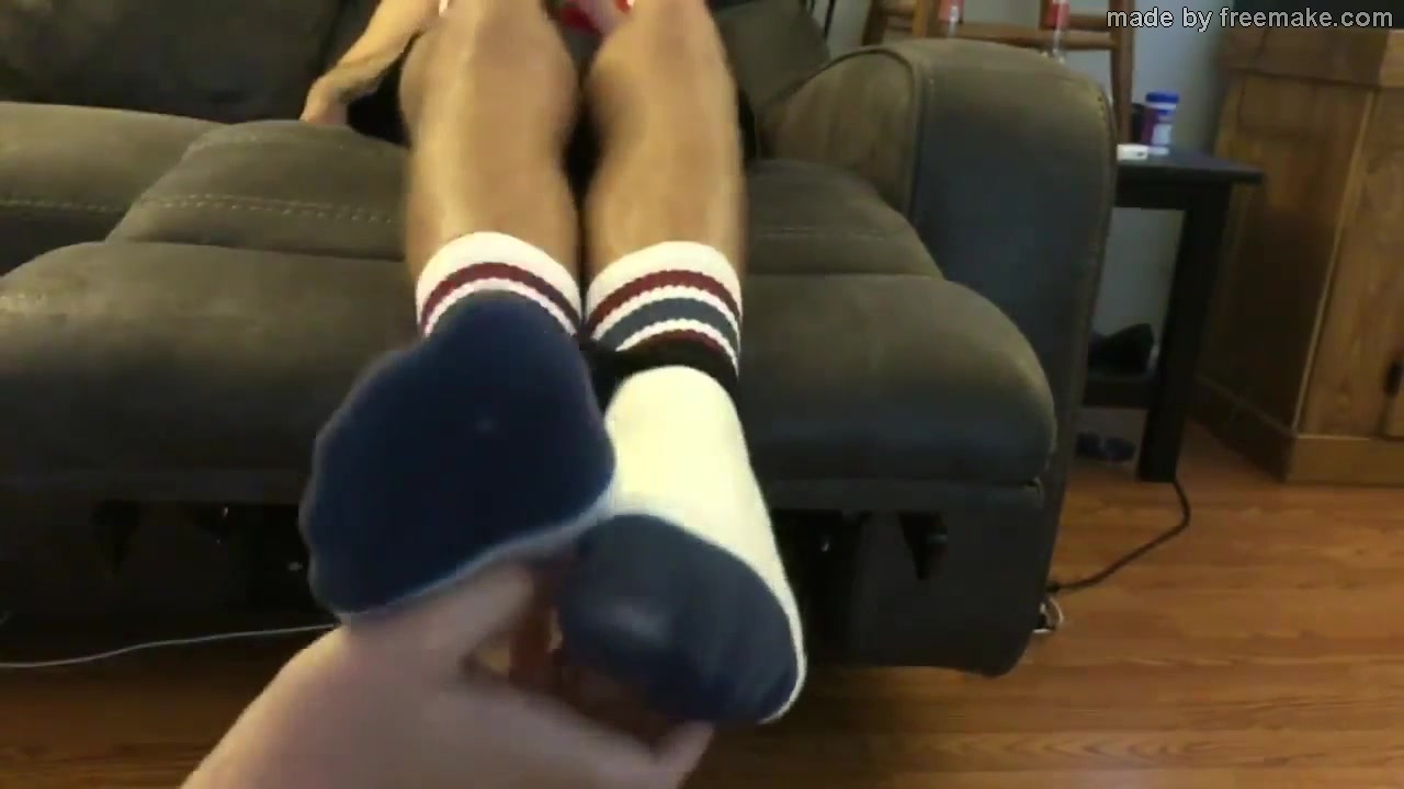 Jock feet tickled - ThisVid.com