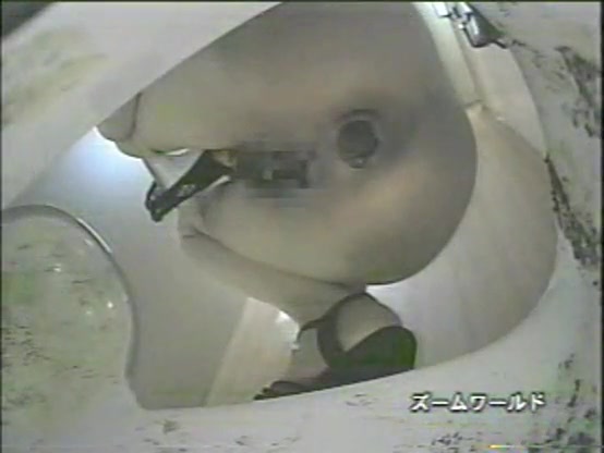 Japanese toilet voyeur - video 82 - ThisVid.com