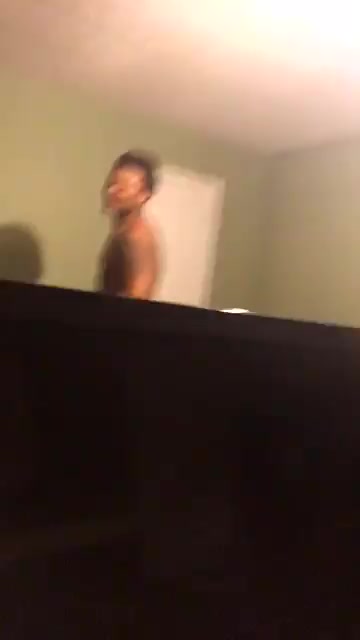 Caught friend naked - ThisVid.com