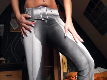 Piss Jeans - My sweet girlfriend in wet jeans - pissing porn at ThisVid tube