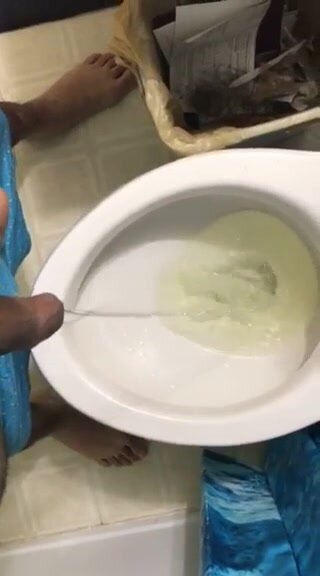 uncut indian piss for me   showing ass
