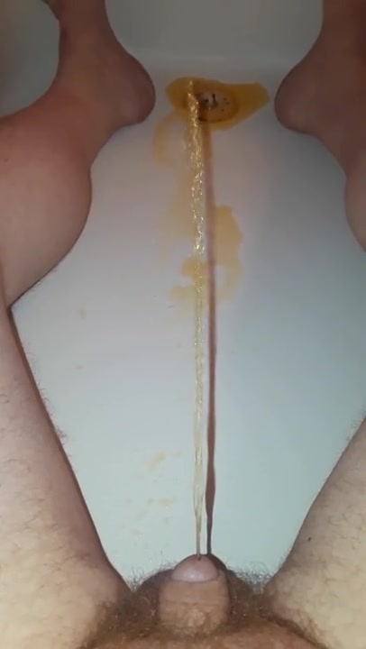 Male Pee Porn - Male Pee a Bath Tub - ThisVid.com