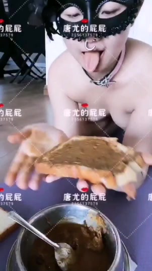 Slave eat poop3 屁屁奴调教吃大便3 - ThisVid.com